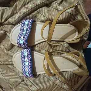 American eagle cross over sandals